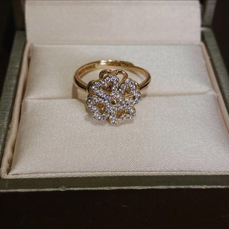 Higomore™ Spinning Lucky Clover Rings
