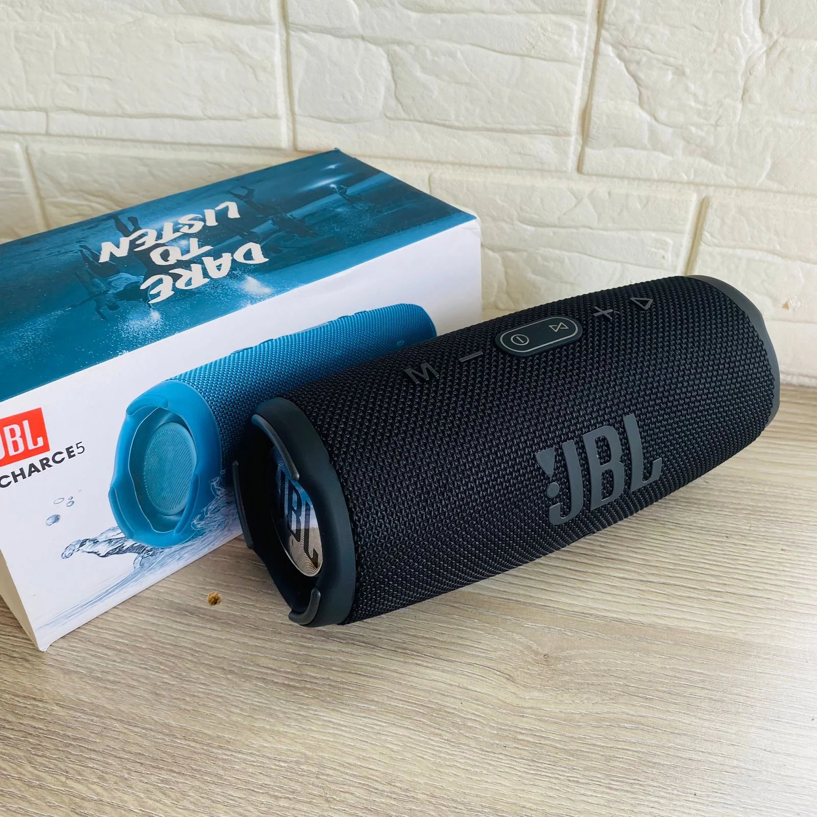 Parlante JBL Charge 5 - El Mejor Sonido en tus manos