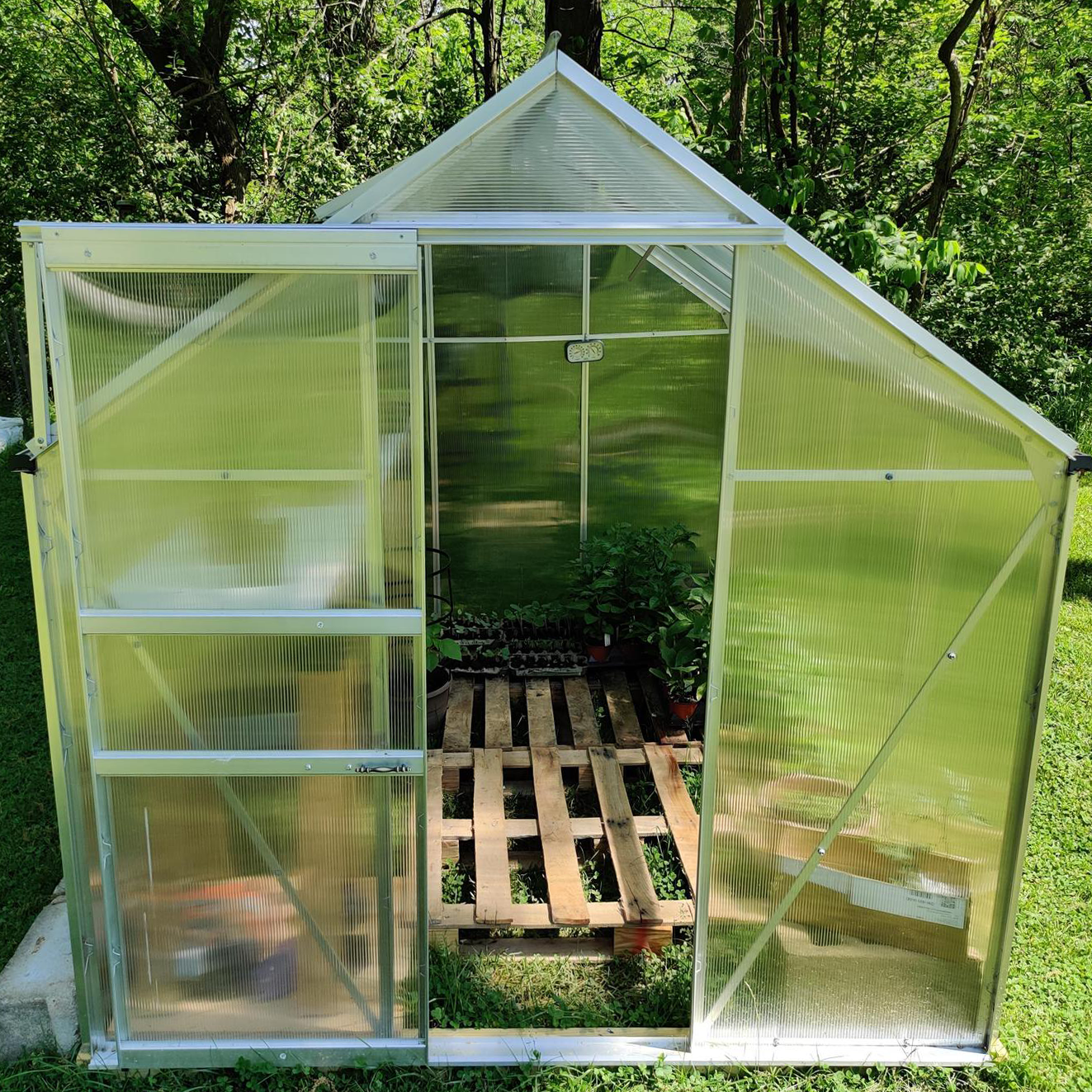 Father's Day Sale-Harborfreight-10 ft. x 12 ft. Greenhouse with 4 Vents