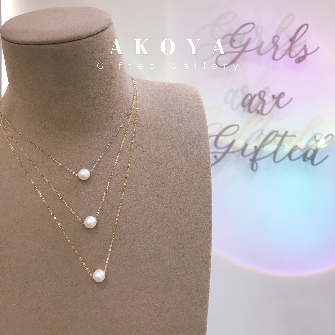 Classic Akoya 18k necklace by Gifted Gallery