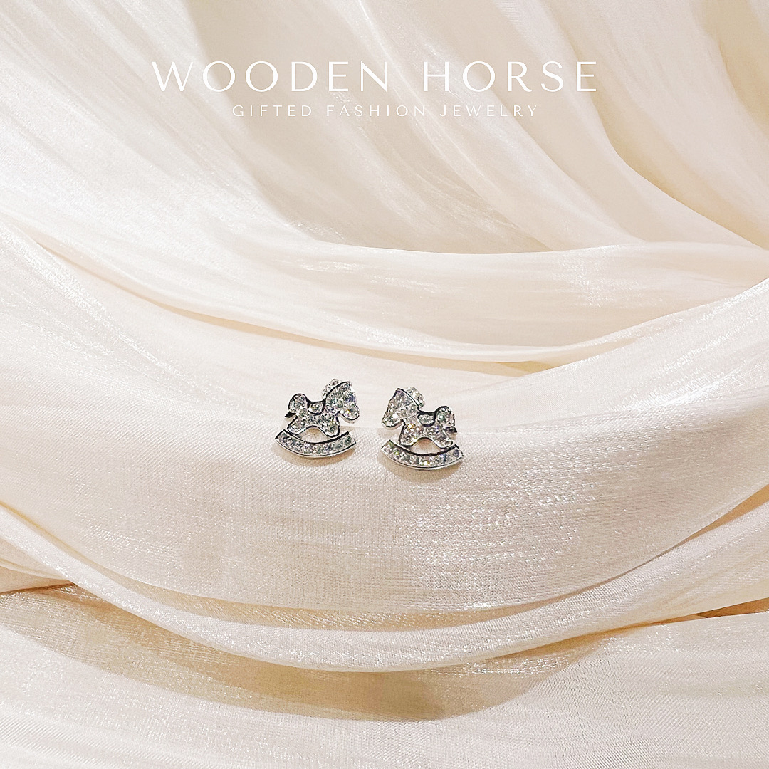 Wooden Horse Earrings 童年小木馬