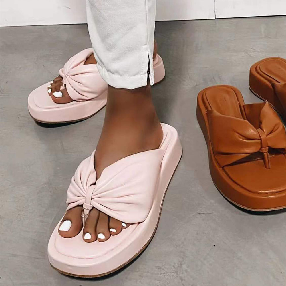 Castillotigo™ Chanclas con lazo de fondo grueso y cabeza cuadrada