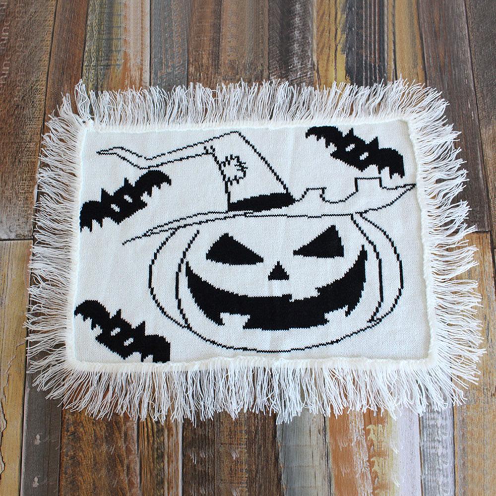 Higomore™ Halloween Style Black And White Tassel Placemat