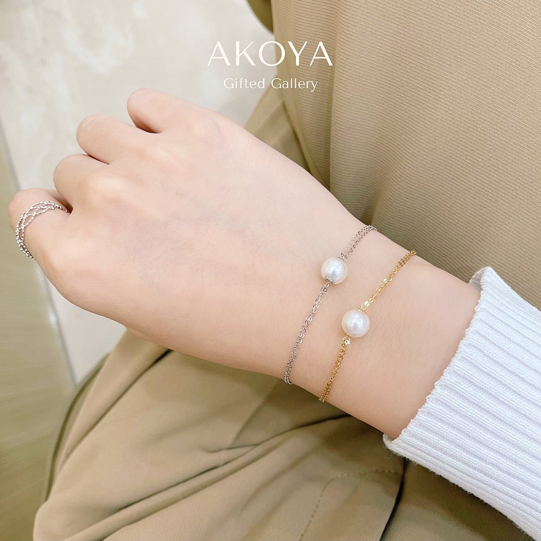 Akoya Bracelet with Baby Akoya by Gifted Gallery