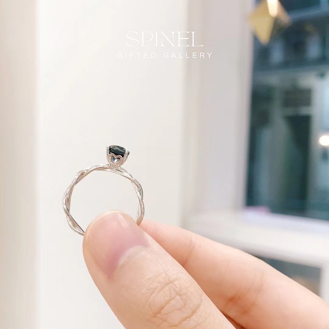 Sold＊1ct Spinel By Gifted Gallery