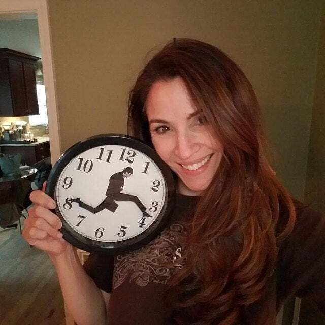 Higolot™ Monty Python Inspired Silly Walk Wall Clock